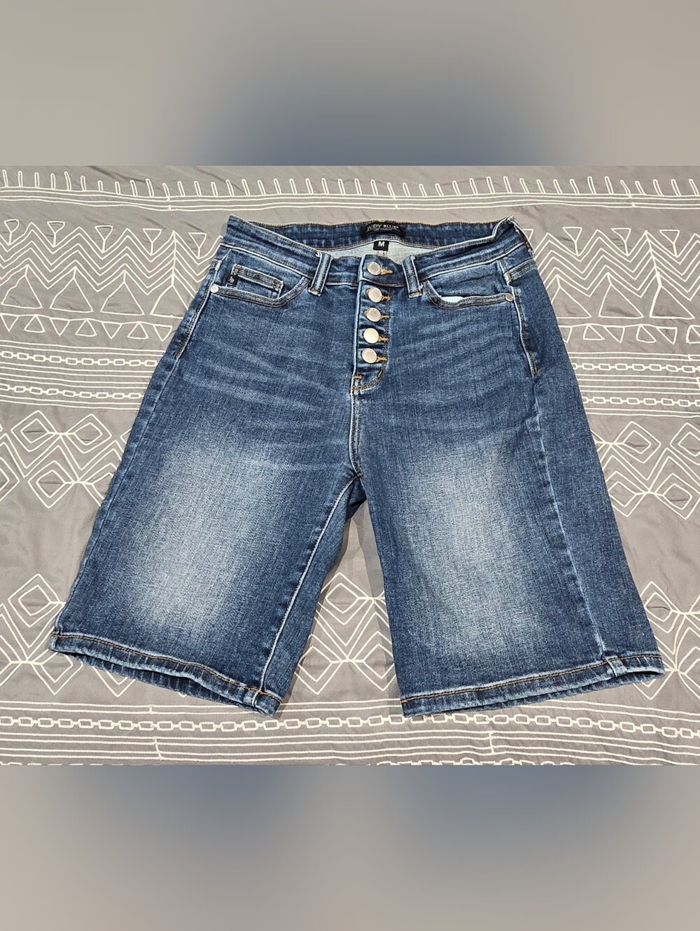 Judy Blue High Waisted Bermuda Shorts Size Medium